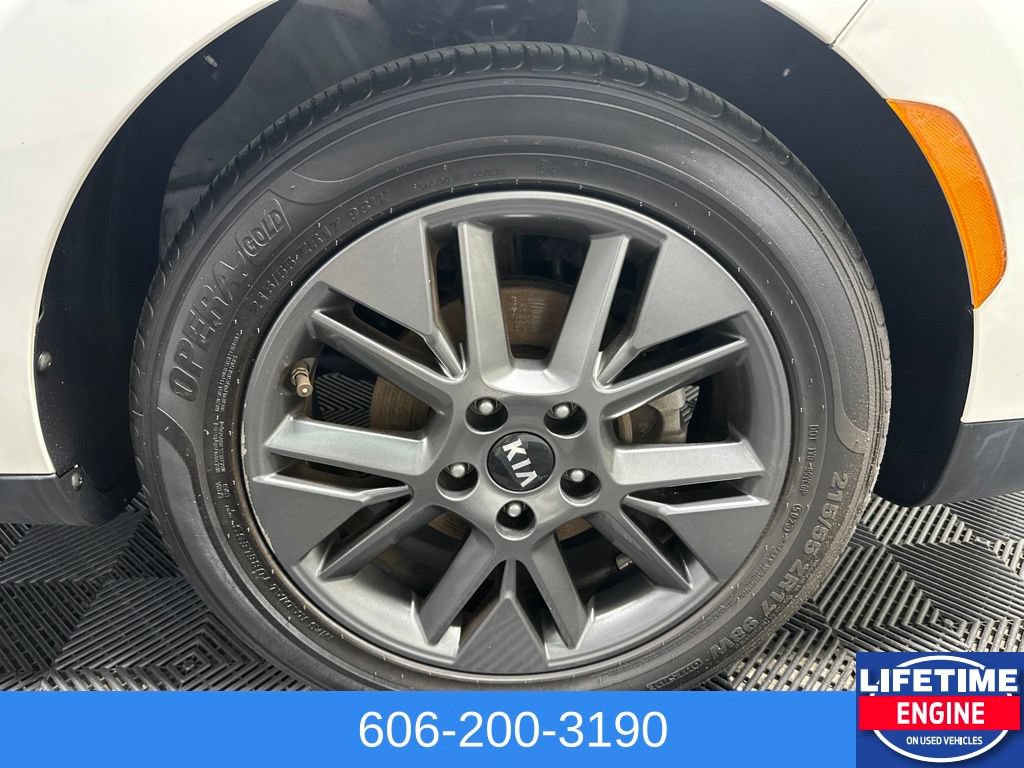 Used 2020 Kia Soul EX FWD image 11