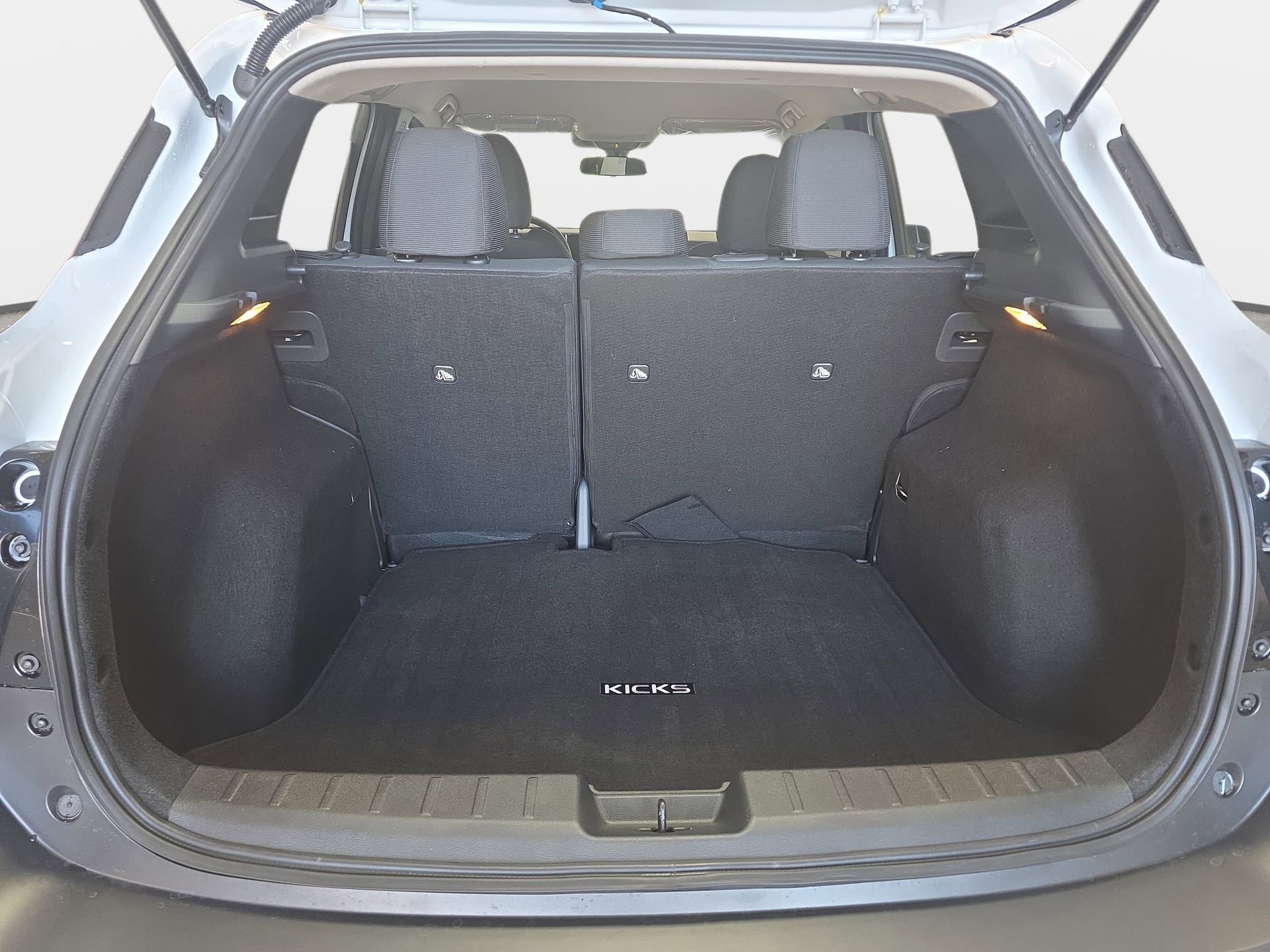 New 2026 Nissan Kicks S FWD image 12