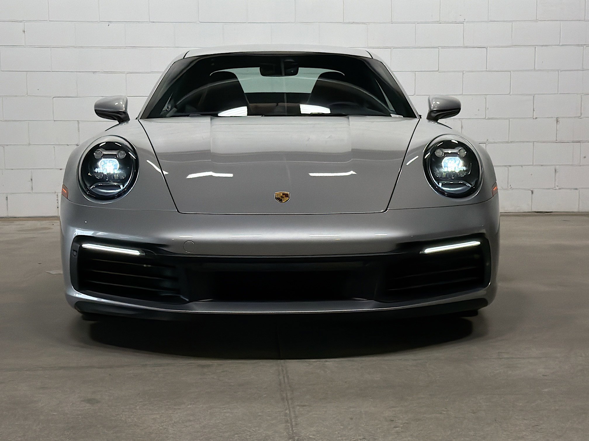 Used 2024 Porsche 911 Carrera RWD image 9