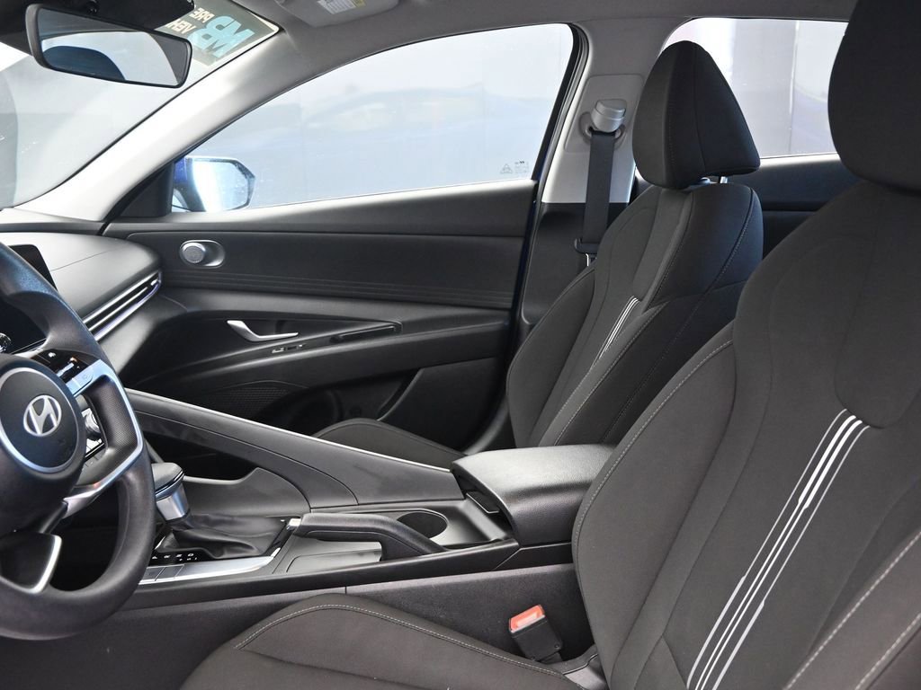 Used 2024 Hyundai Elantra SEL image 22