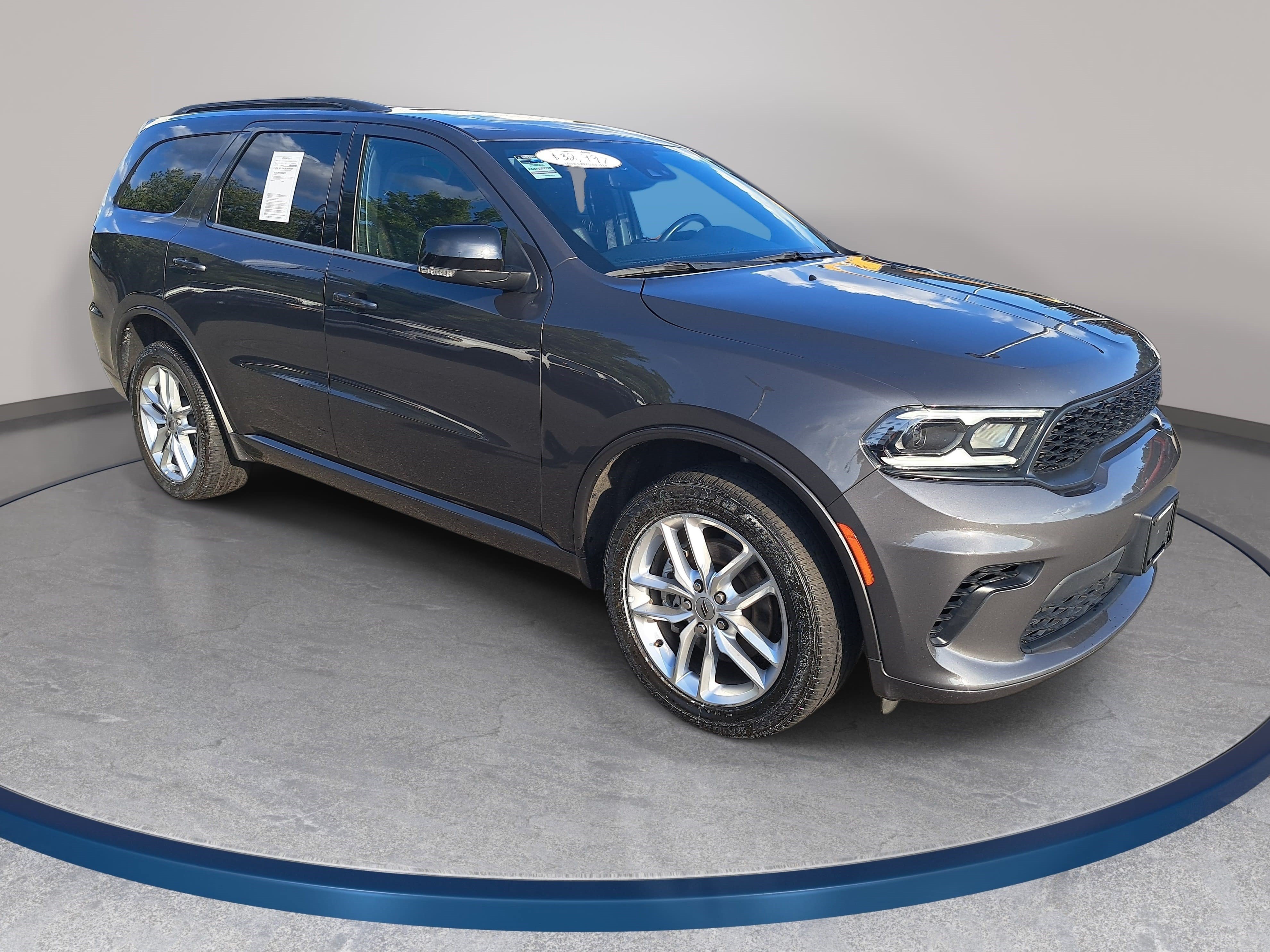 Used 2024 Dodge Durango GT AWD/4WD image 3