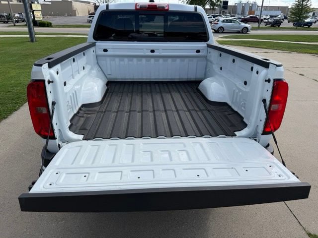 Used 2021 Chevrolet Colorado LT w/ Safety Package AWD/4WD image 13