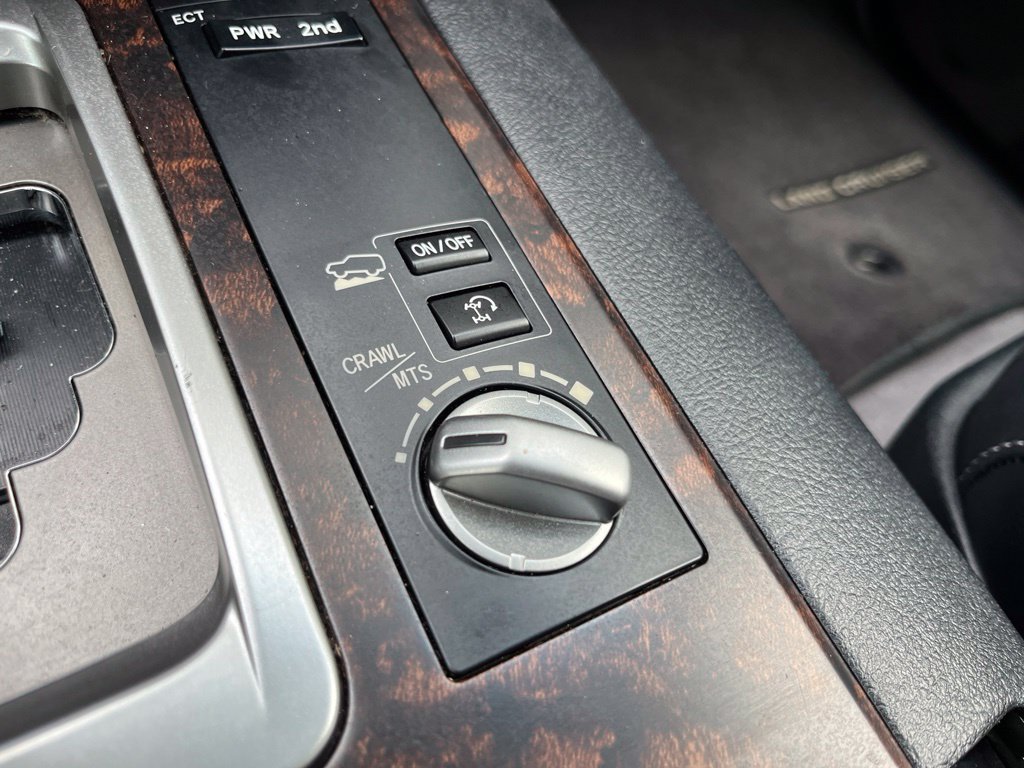 Used 2014 Toyota Land Cruiser AWD/4WD image 34