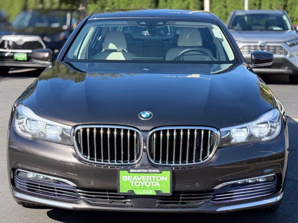Used 2016 BMW 740i RWD image 8