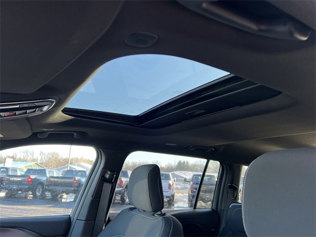 New 2025 Jeep Grand Cherokee L Laredo w/ Luxury Tech Group I image 10