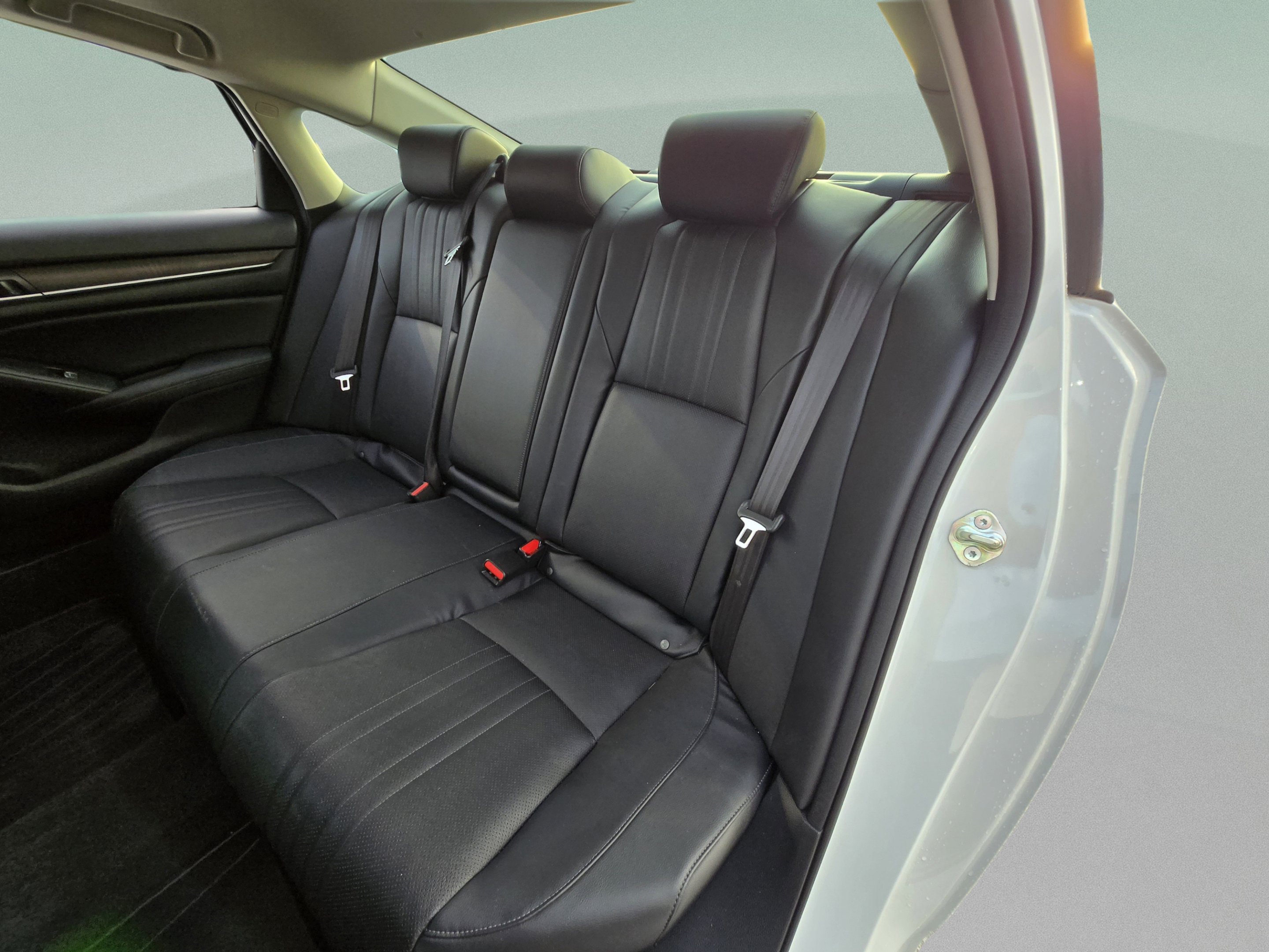 Used 2018 Honda Accord Touring image 20