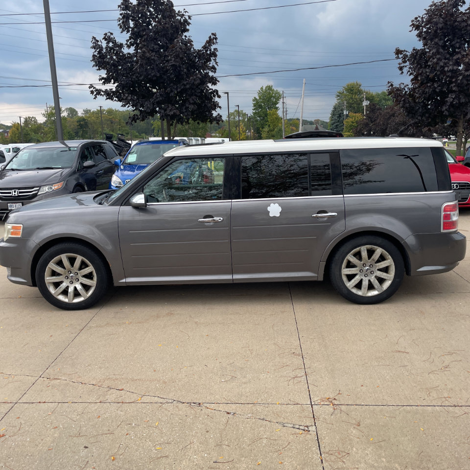 Used 2009 Ford Flex Limited image 4