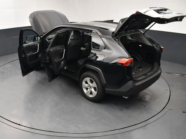 Used 2021 Toyota RAV4 LE AWD/4WD image 28