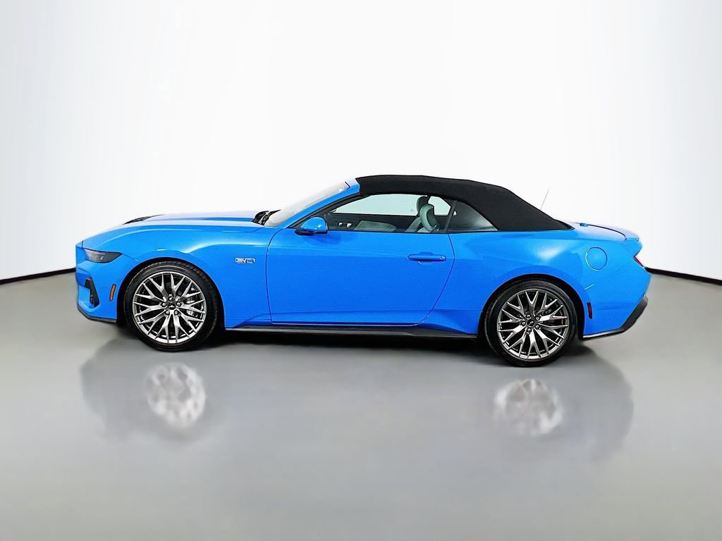 Used 2025 Ford Mustang GT Premium RWD image 8