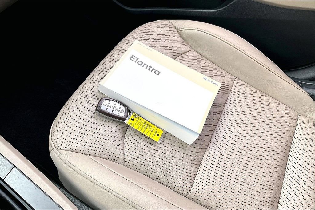 Used 2018 Hyundai Elantra Limited w/ Cargo Package image 10