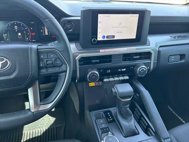 Certified 2025 Toyota Tacoma SR5 w/ SR5 Upgrade Package AWD/4WD image 18