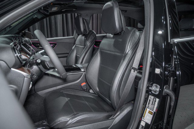 Certified 2026 Mercedes-Benz GLC 300 image 11