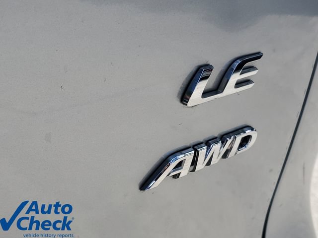 Used 2023 Toyota Corolla Cross LE w/ Moonroof Package AWD/4WD image 9