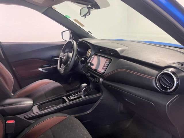 Used 2023 Nissan Kicks SR image 11