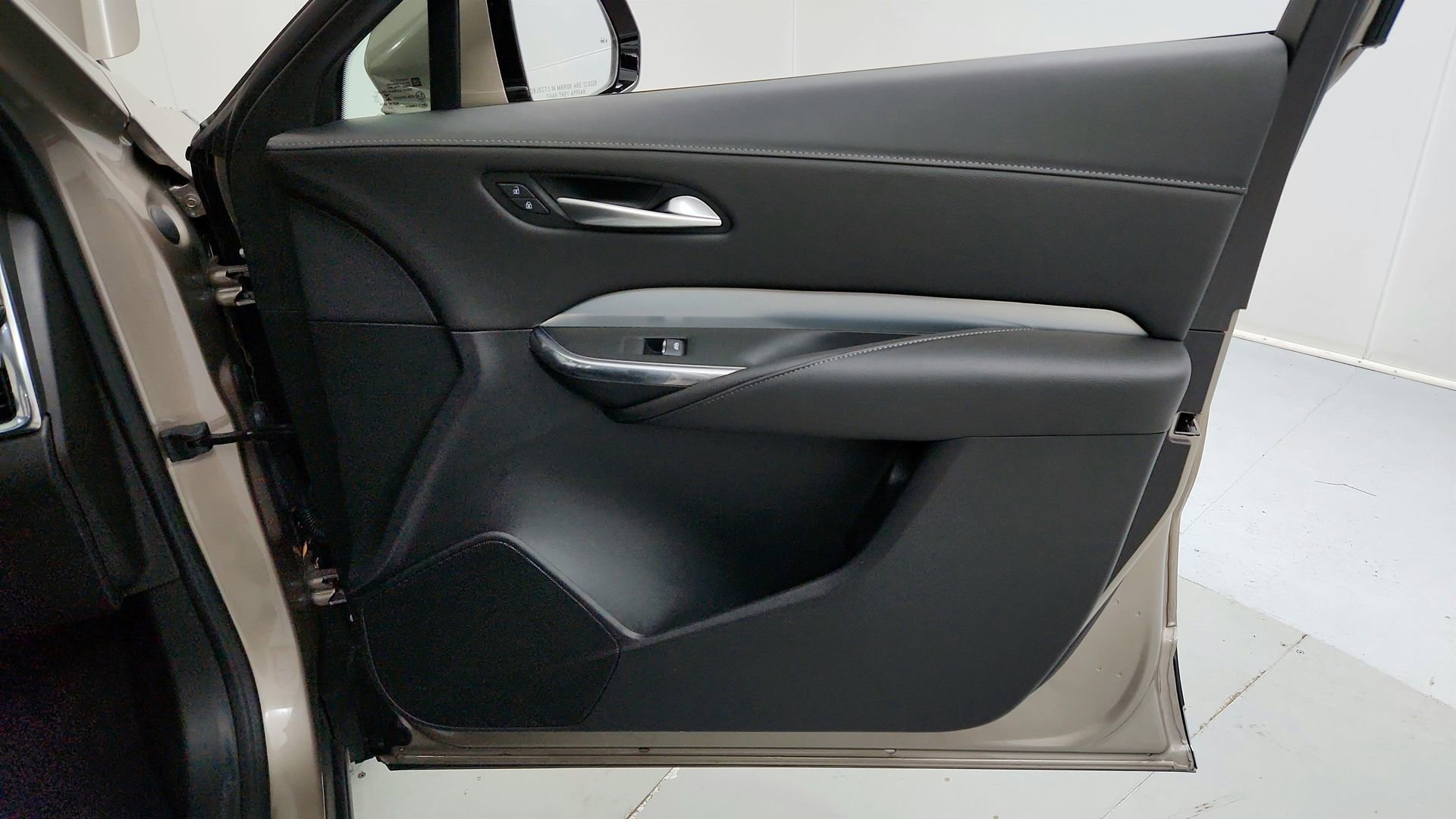 Certified 2023 Cadillac XT4 Premium Luxury w/ Cold Weather Package image 25