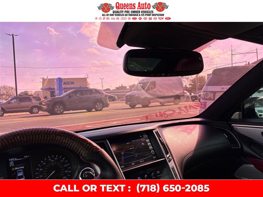 Used 2018 INFINITI Q60 Red Sport 400 AWD/4WD image 19