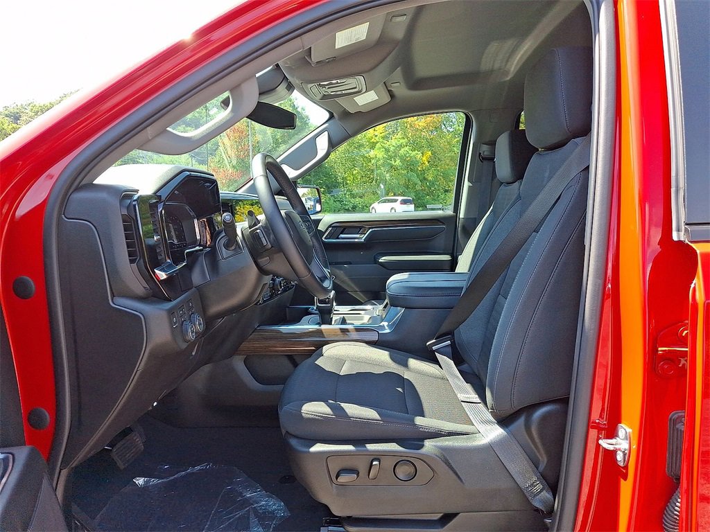 Certified 2023 Chevrolet Silverado 1500 RST w/ Z71 Off-Road Package image 11