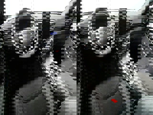 Certified 2023 Ford Explorer ST w/ Technology Package image 4