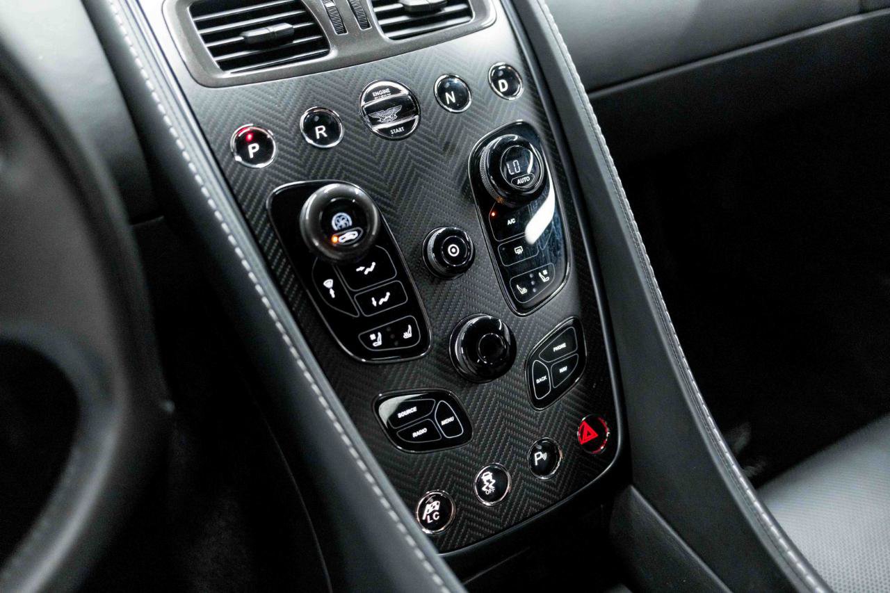 Used 2016 Aston Martin Vanquish Coupe image 53