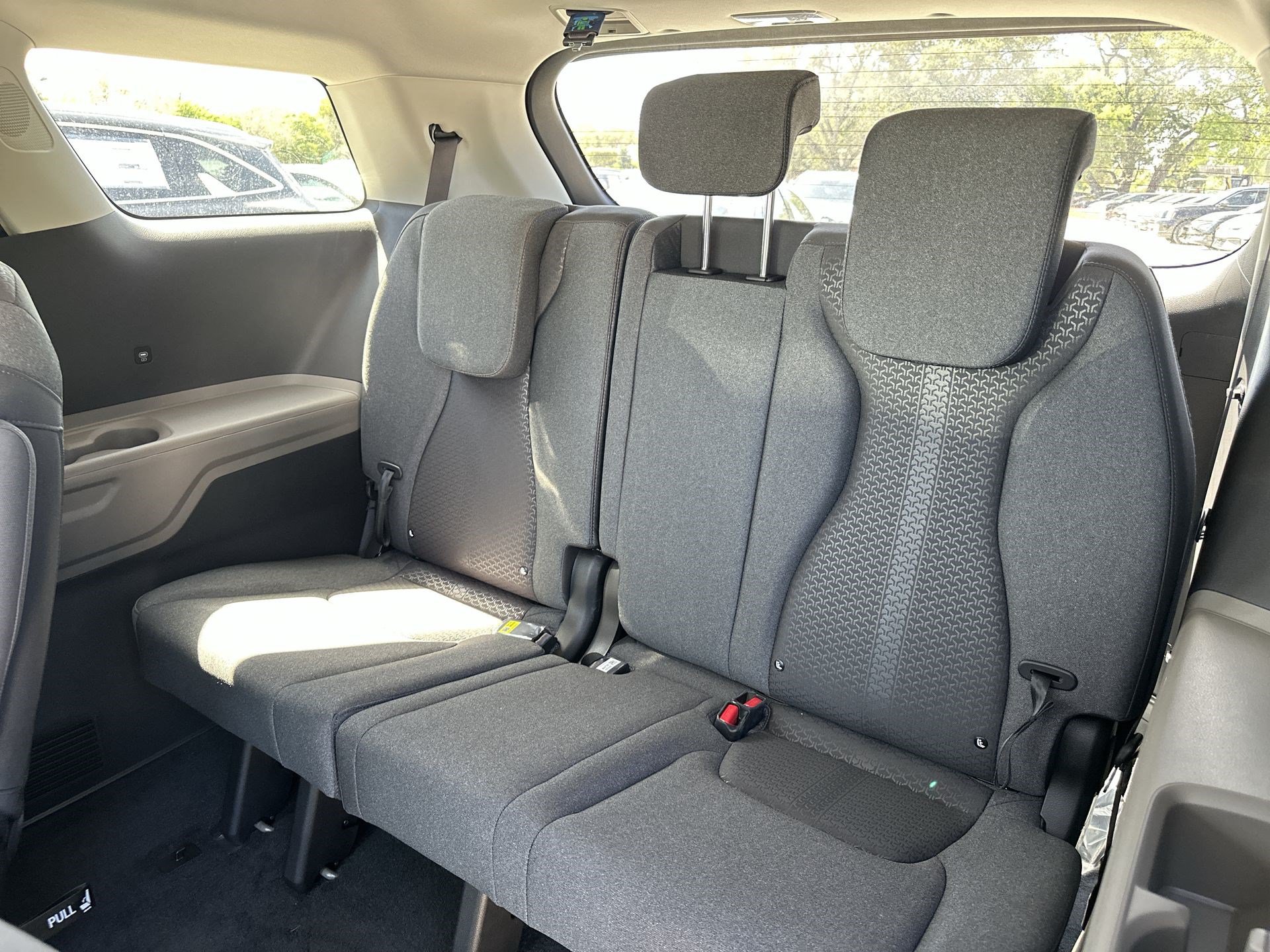 New 2026 Kia Carnival LX FWD image 23