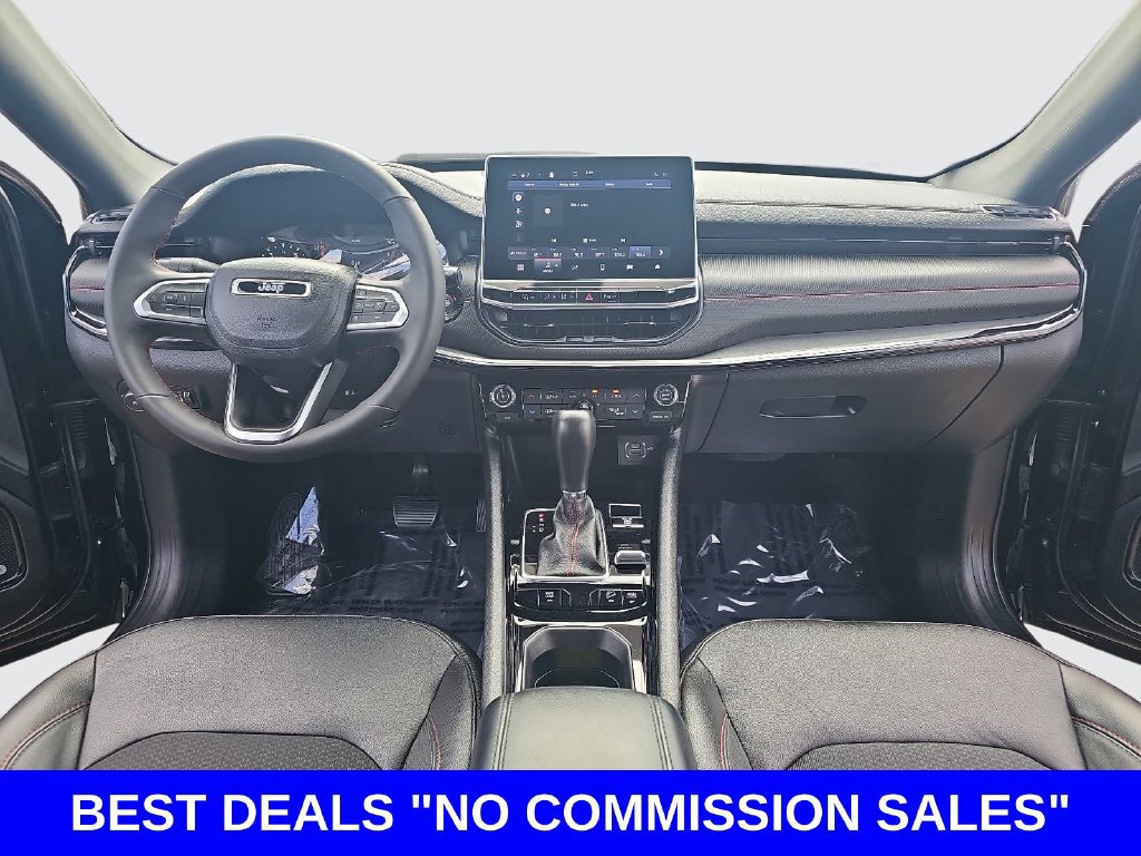 Used 2023 Jeep Compass Trailhawk w/ Sun and Sound Group AWD/4WD image 9