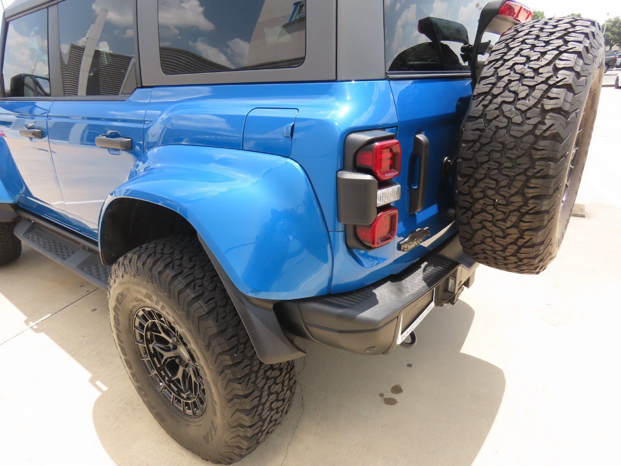 Used 2024 Ford Bronco Raptor AWD/4WD image 15