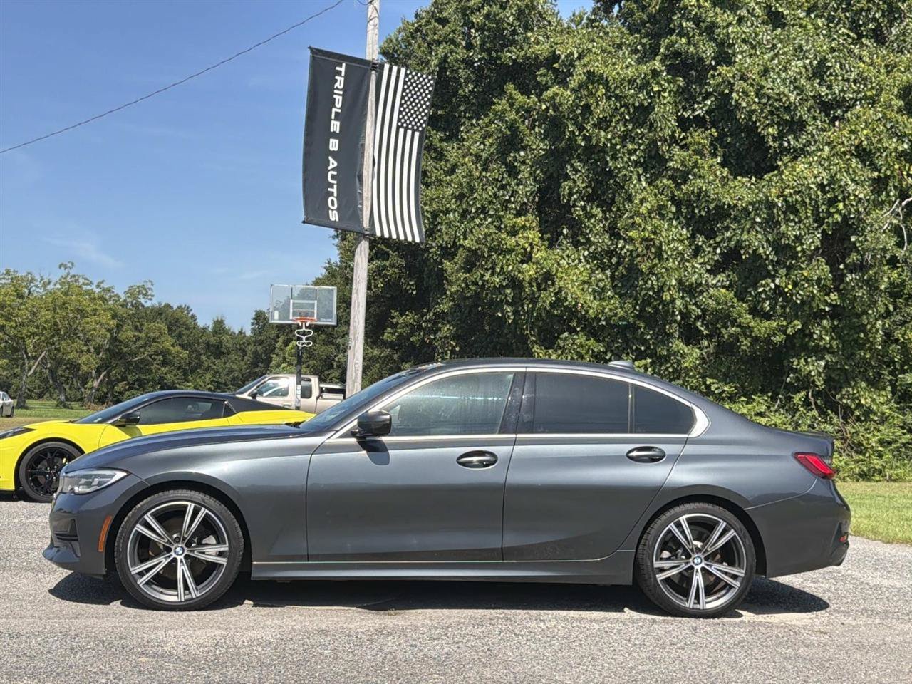 Used 2020 BMW 330i Sedan w/ Convenience Package RWD image 3