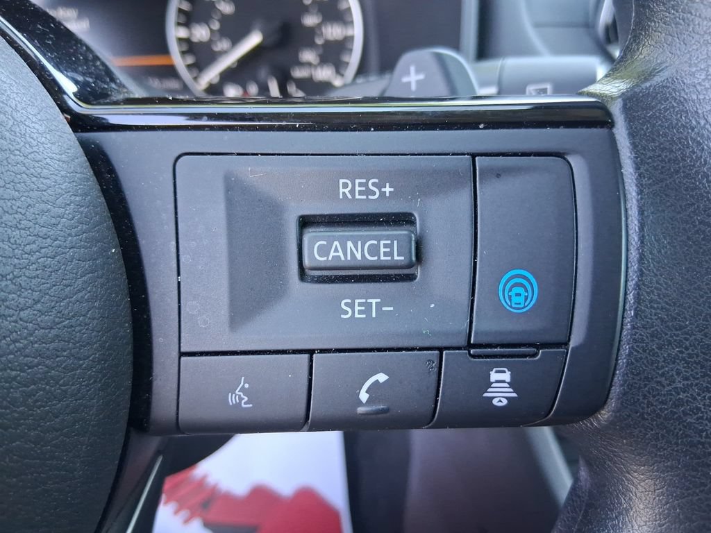 Used 2023 Nissan Rogue SV FWD image 30
