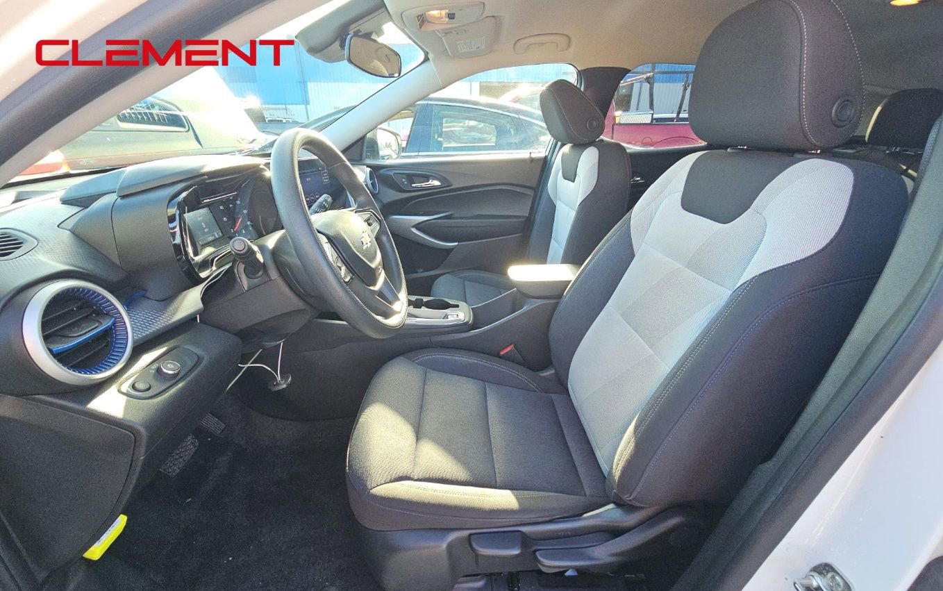 Used 2024 Chevrolet Trax LS FWD image 7