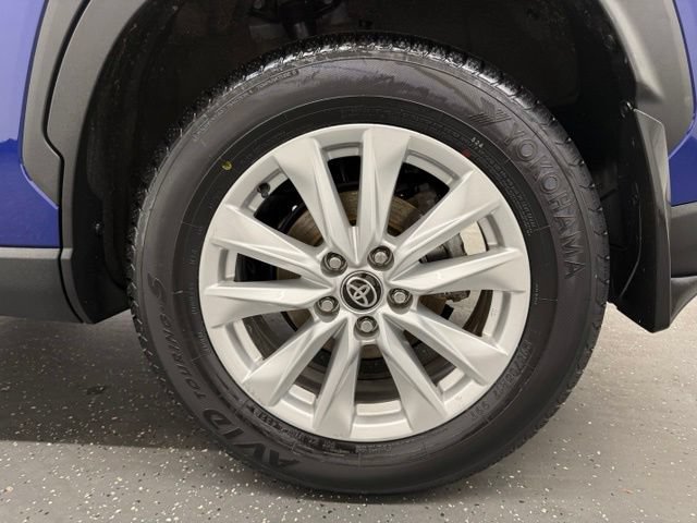 Certified 2024 Toyota Corolla Cross LE FWD image 20