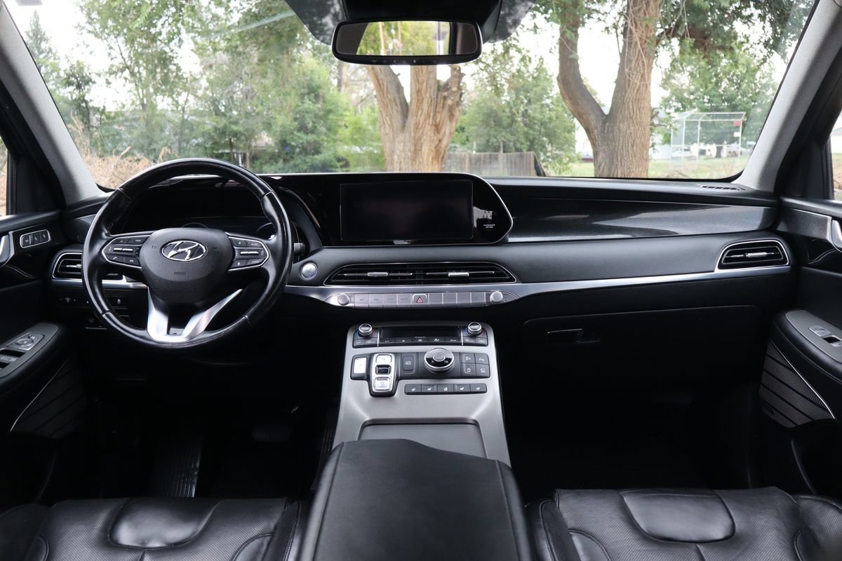 Used 2022 Hyundai Palisade Limited AWD/4WD image 16