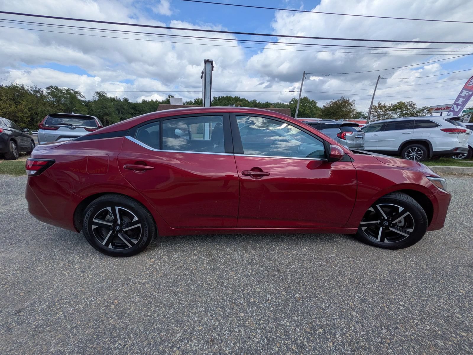 Used 2024 Nissan Sentra SV FWD image 7