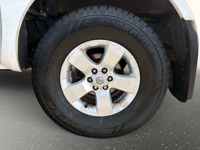 Used 2012 Nissan Frontier SV image 10