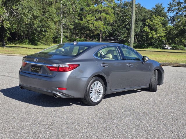 Used 2015 Lexus ES 350 w/ Luxury Package FWD image 5