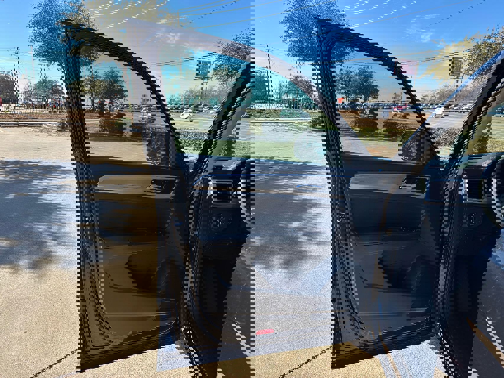 Used 2018 Volkswagen Atlas Launch Edition image 11