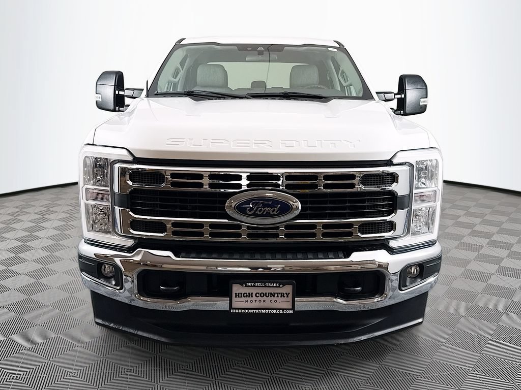Used 2024 Ford F350 XLT w/ FX4 Off-Road Package AWD/4WD image 2
