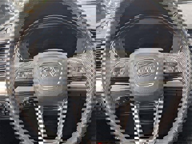 Used 2024 Audi Q5 e Premium Plus image 23