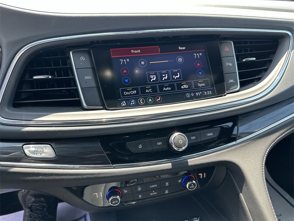 Used 2023 Buick Enclave Essence image 19