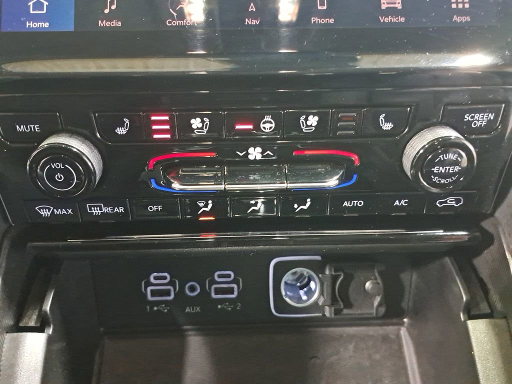 Certified 2024 Jeep Grand Cherokee Limited w/ Luxury Tech Group II image 23