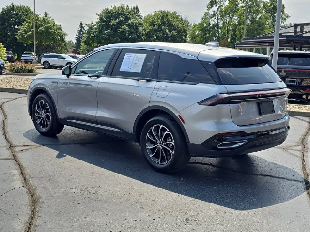 Certified 2024 Lincoln Nautilus Premier AWD/4WD image 3