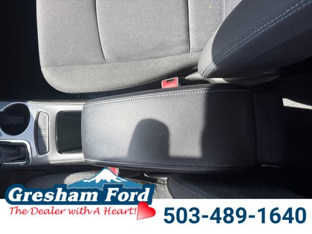 Used 2017 Chevrolet Cruze LT FWD image 20