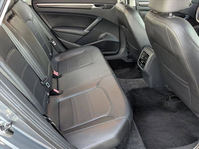 Used 2016 Volkswagen Passat 1.8T SE image 20