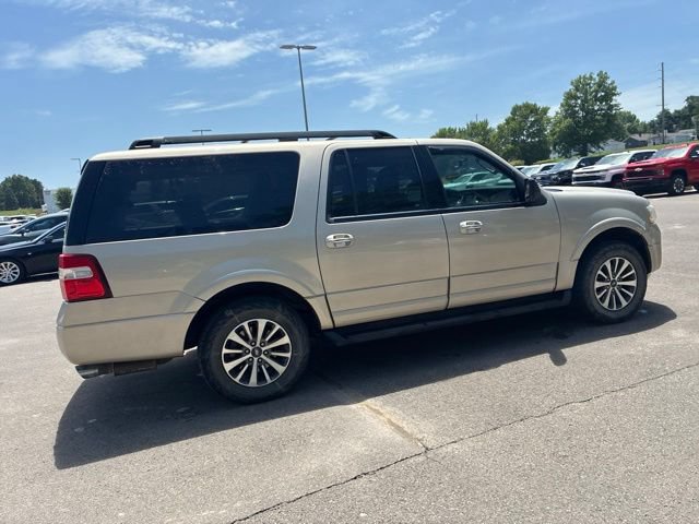 Used 2017 Ford Expedition EL XLT w/ Equipment Group 202A AWD/4WD image 8