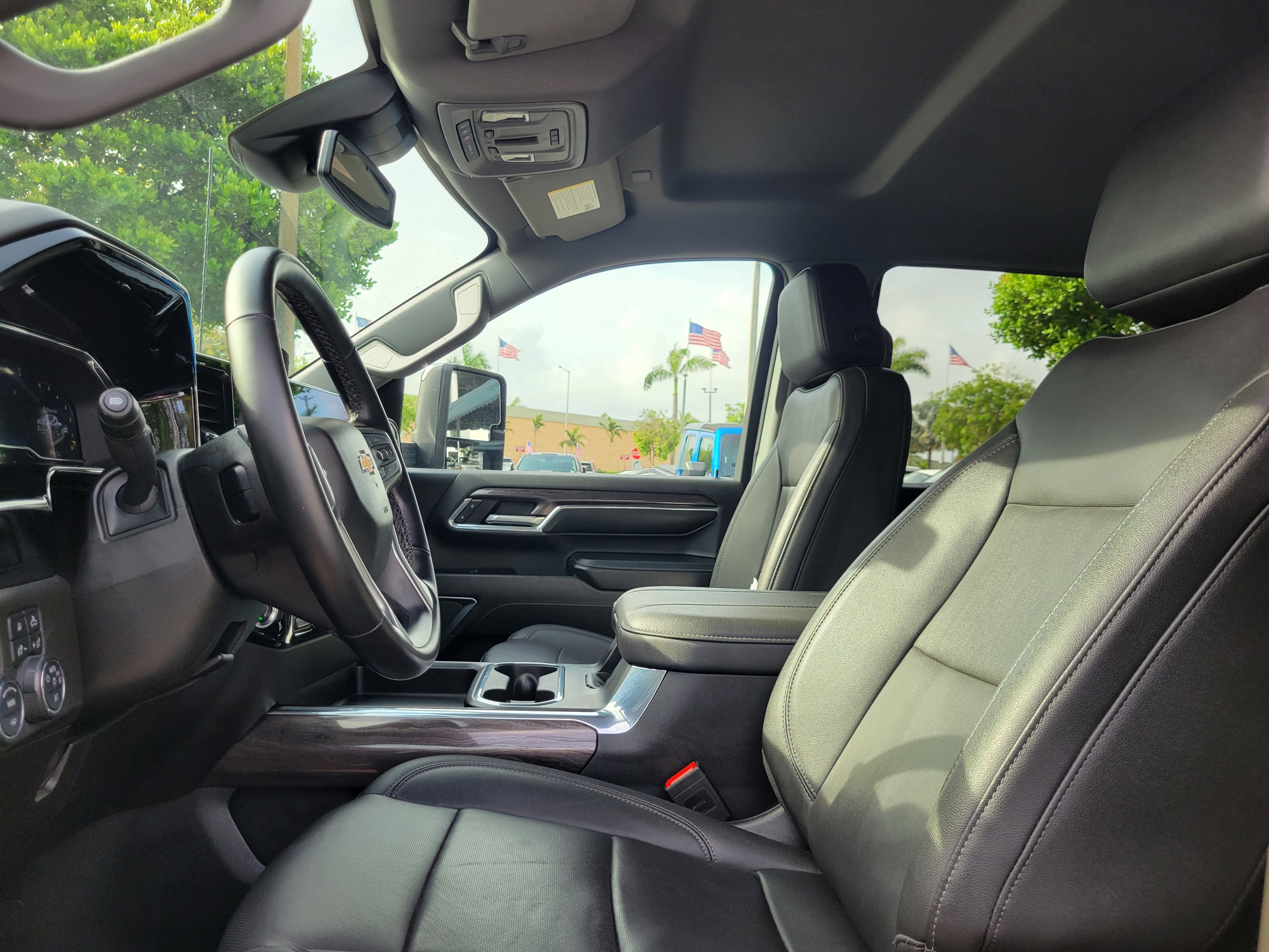 Used 2024 Chevrolet Silverado 2500 LTZ w/ LTZ Plus Package image 12