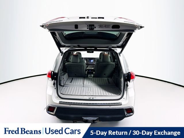 Used 2019 Toyota Highlander Limited image 9