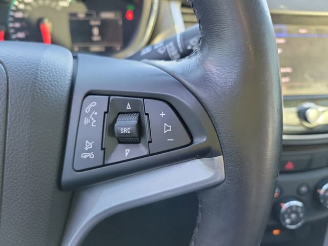 Certified 2021 Chevrolet Trax LT w/ Driver Confidence Package image 22