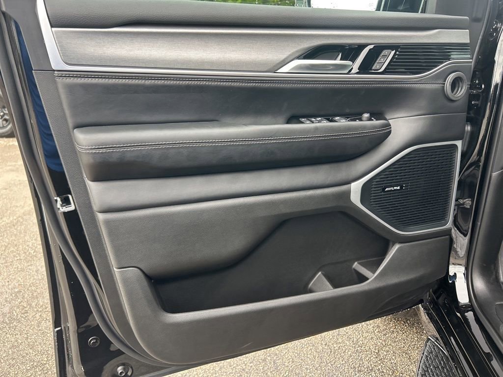 New 2025 Jeep Wagoneer Series II w/ Convenience Group I image 36