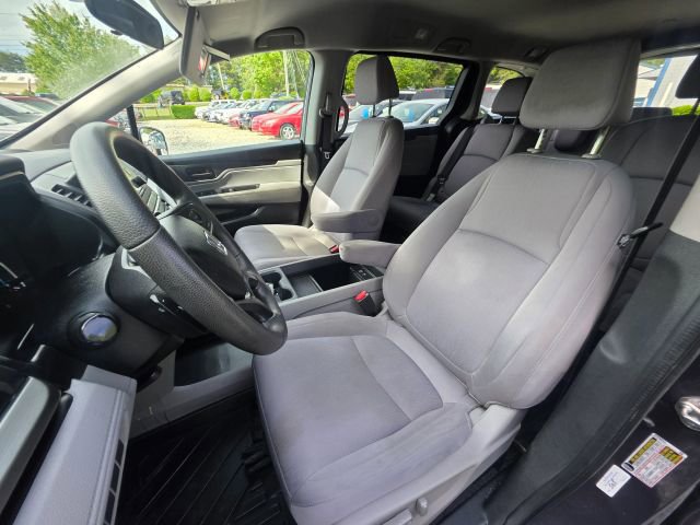 Used 2018 Honda Odyssey LX image 14