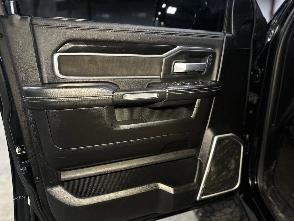 Used 2019 RAM 2500 Laramie image 32