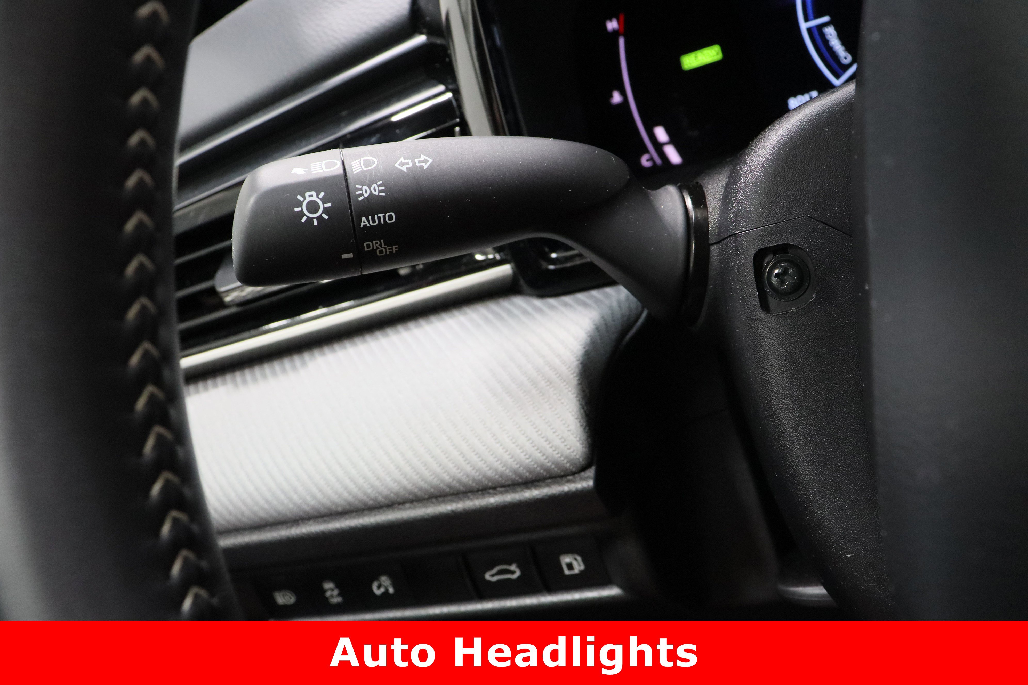 Certified 2025 Toyota Camry SE image 25